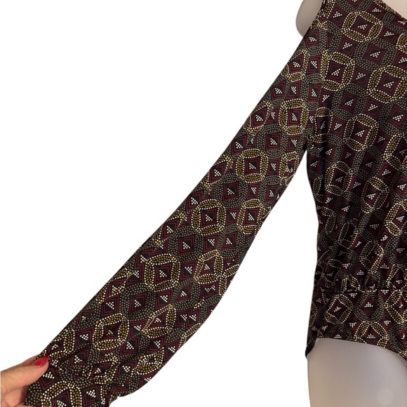 NWT Geometric V-Neck Bodysuit - Black/Brown Print   XLARGE   #3 - Picture 3 of 8